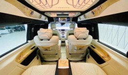 最新款迈巴赫爆料图片,豪华与科技的完美融合，视觉盛宴即将开启！”